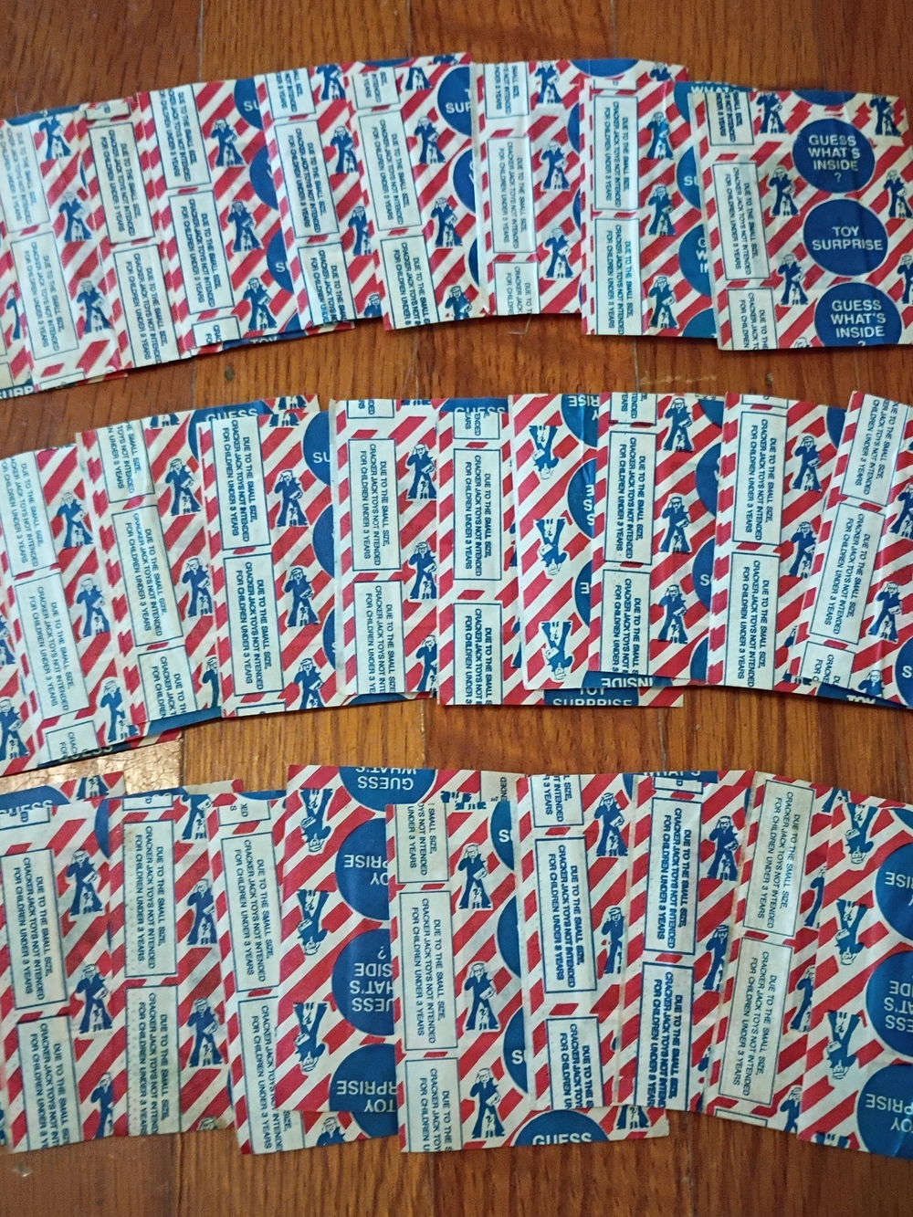 Lot of 30 Vintage Cracker Jack Box Surprise Toys Mini Baseball Cards (opened)